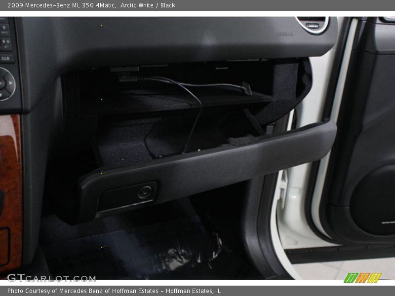 Arctic White / Black 2009 Mercedes-Benz ML 350 4Matic