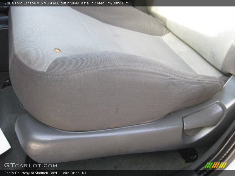 Satin Silver Metallic / Medium/Dark Flint 2004 Ford Escape XLS V6 4WD