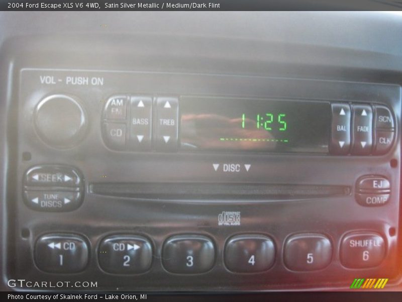 Satin Silver Metallic / Medium/Dark Flint 2004 Ford Escape XLS V6 4WD
