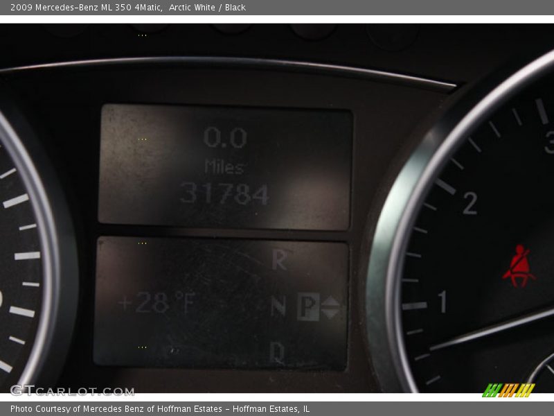 Arctic White / Black 2009 Mercedes-Benz ML 350 4Matic