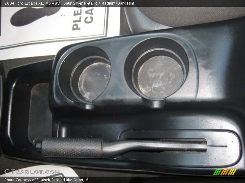 Satin Silver Metallic / Medium/Dark Flint 2004 Ford Escape XLS V6 4WD