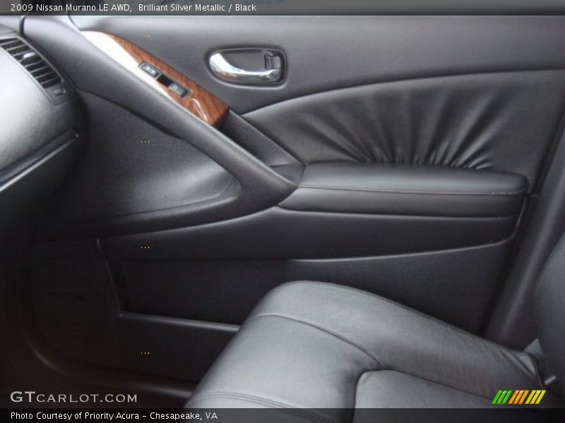 Brilliant Silver Metallic / Black 2009 Nissan Murano LE AWD