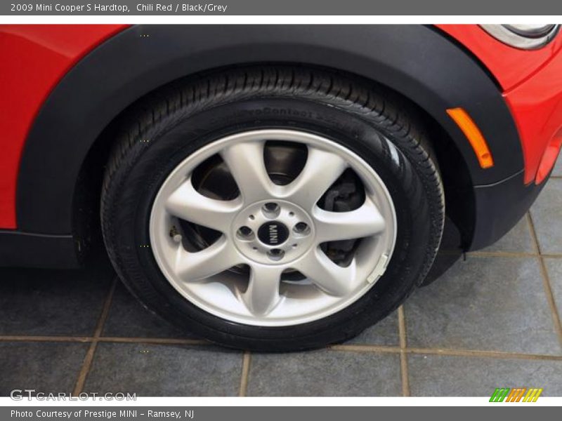 Chili Red / Black/Grey 2009 Mini Cooper S Hardtop