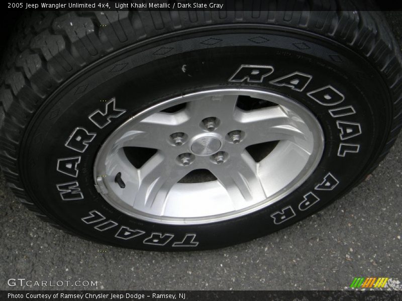 Light Khaki Metallic / Dark Slate Gray 2005 Jeep Wrangler Unlimited 4x4