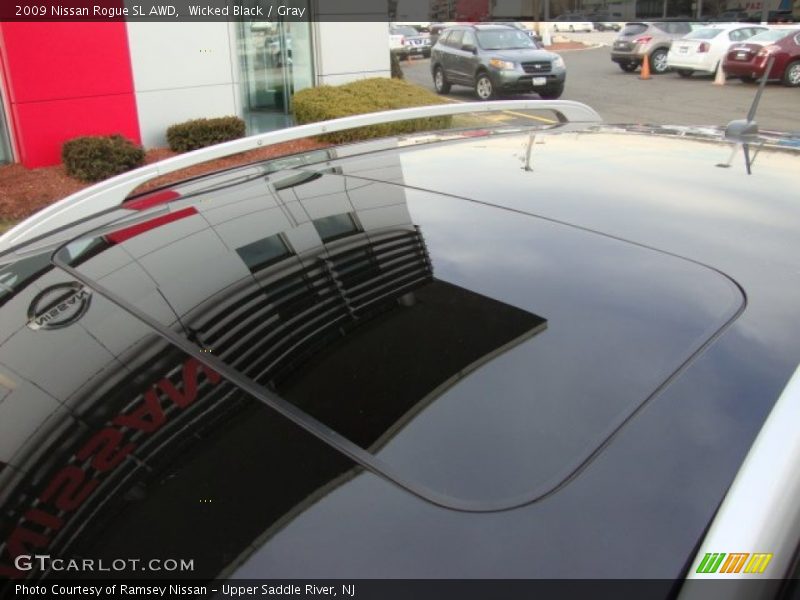 Wicked Black / Gray 2009 Nissan Rogue SL AWD