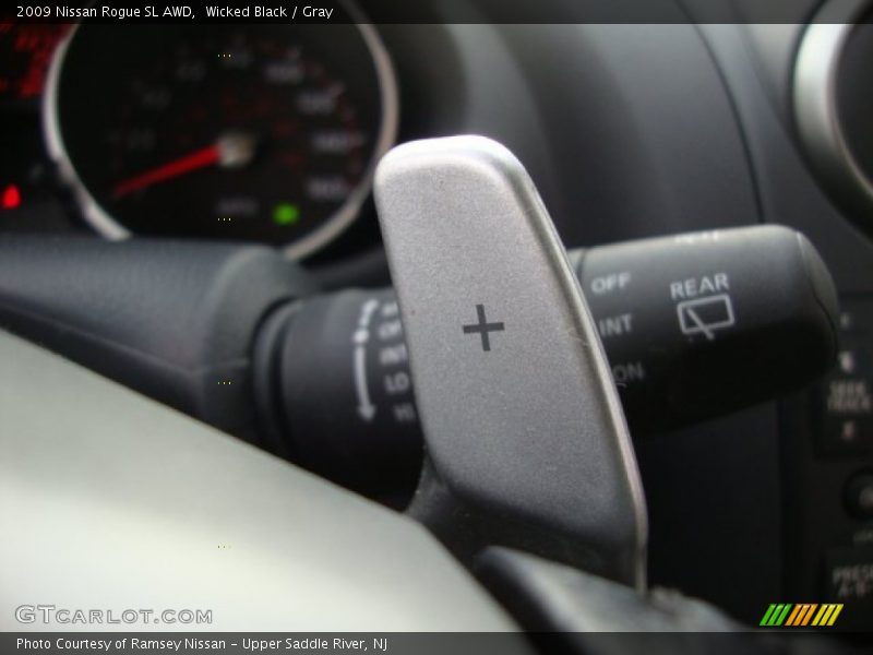 Wicked Black / Gray 2009 Nissan Rogue SL AWD