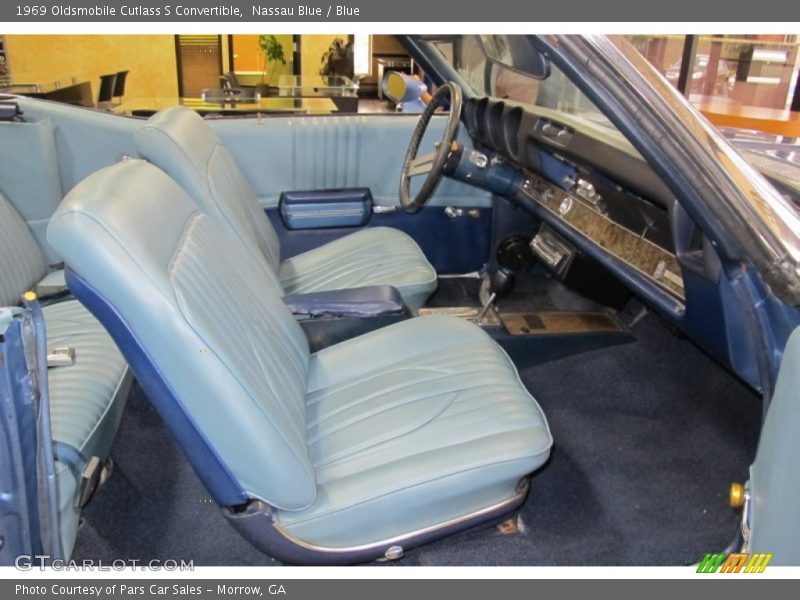  1969 Cutlass S Convertible Blue Interior