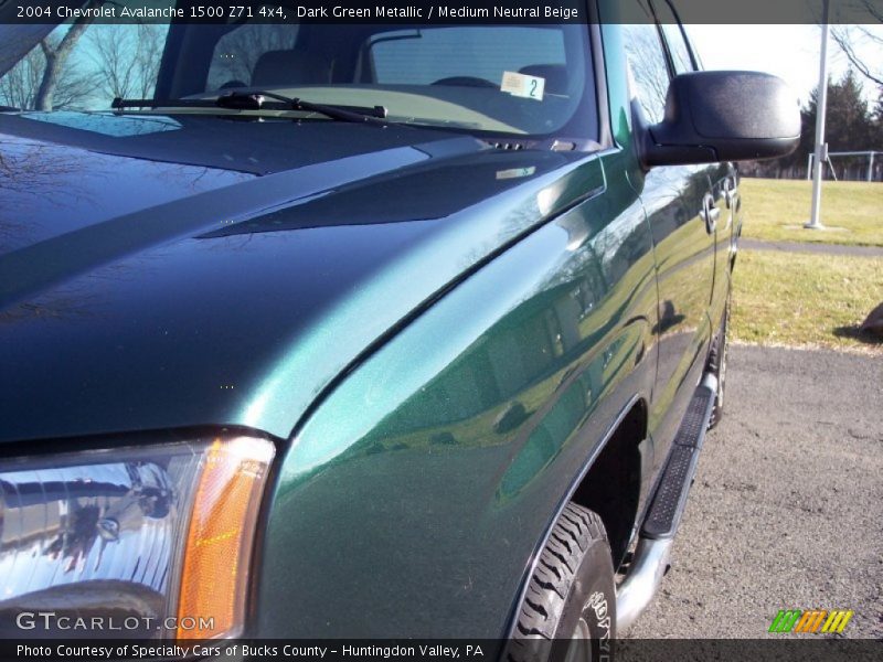 Dark Green Metallic / Medium Neutral Beige 2004 Chevrolet Avalanche 1500 Z71 4x4