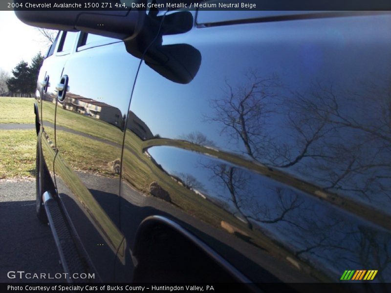Dark Green Metallic / Medium Neutral Beige 2004 Chevrolet Avalanche 1500 Z71 4x4