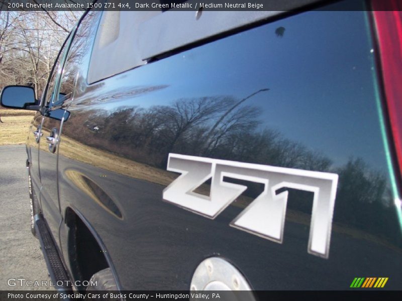 Dark Green Metallic / Medium Neutral Beige 2004 Chevrolet Avalanche 1500 Z71 4x4
