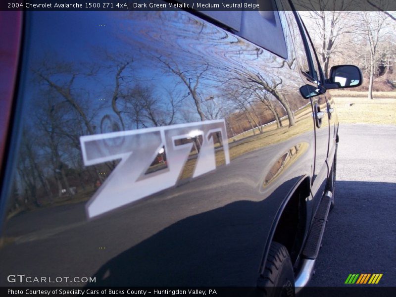 Dark Green Metallic / Medium Neutral Beige 2004 Chevrolet Avalanche 1500 Z71 4x4