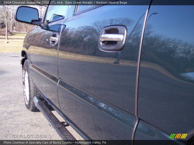 Dark Green Metallic / Medium Neutral Beige 2004 Chevrolet Avalanche 1500 Z71 4x4