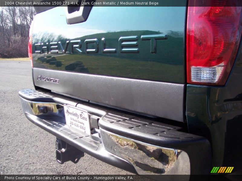 Dark Green Metallic / Medium Neutral Beige 2004 Chevrolet Avalanche 1500 Z71 4x4