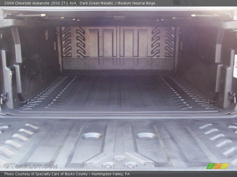 Dark Green Metallic / Medium Neutral Beige 2004 Chevrolet Avalanche 1500 Z71 4x4