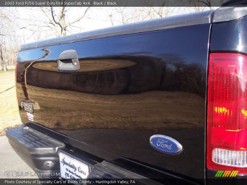 Black / Black 2003 Ford F250 Super Duty FX4 SuperCab 4x4