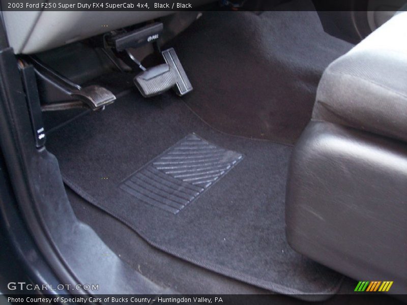 Black / Black 2003 Ford F250 Super Duty FX4 SuperCab 4x4