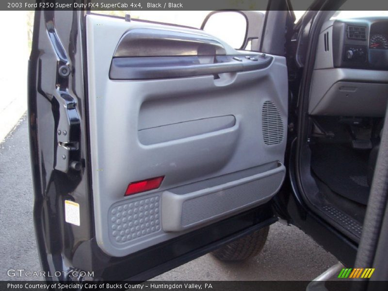 Black / Black 2003 Ford F250 Super Duty FX4 SuperCab 4x4