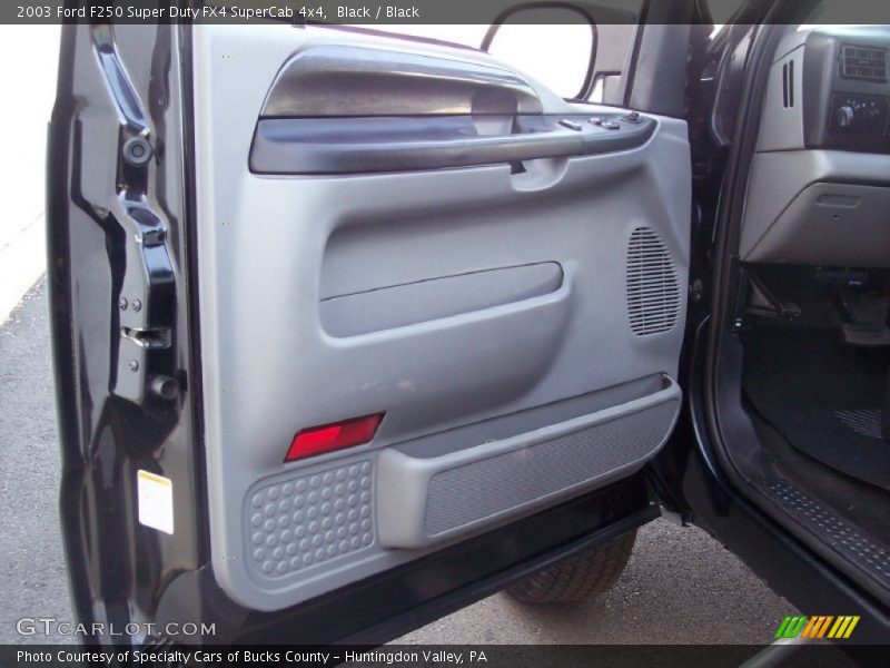 Black / Black 2003 Ford F250 Super Duty FX4 SuperCab 4x4