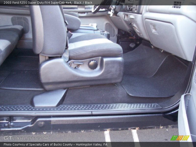 Black / Black 2003 Ford F250 Super Duty FX4 SuperCab 4x4