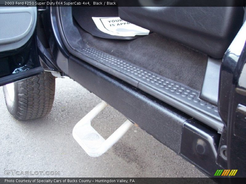 Black / Black 2003 Ford F250 Super Duty FX4 SuperCab 4x4