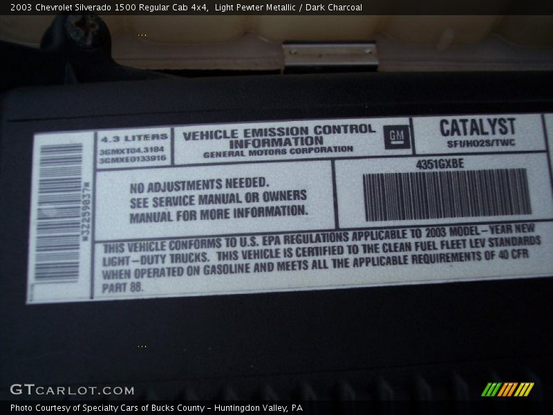 Light Pewter Metallic / Dark Charcoal 2003 Chevrolet Silverado 1500 Regular Cab 4x4