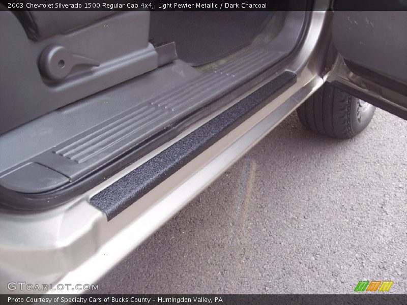 Light Pewter Metallic / Dark Charcoal 2003 Chevrolet Silverado 1500 Regular Cab 4x4