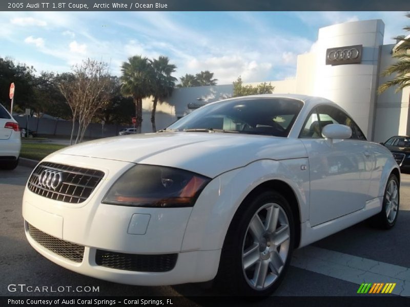 Front 3/4 View of 2005 TT 1.8T Coupe