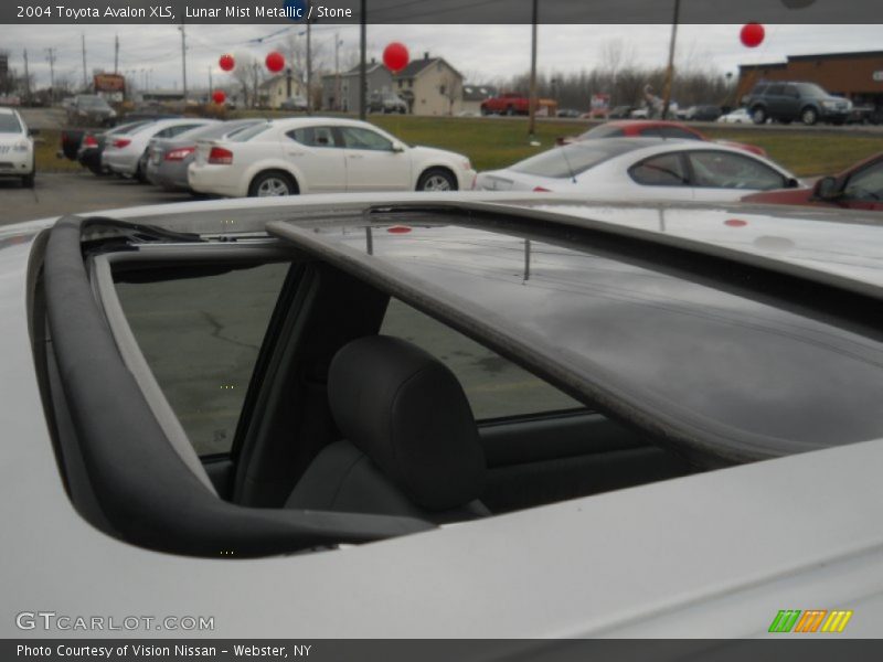 Lunar Mist Metallic / Stone 2004 Toyota Avalon XLS