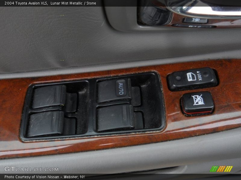 Lunar Mist Metallic / Stone 2004 Toyota Avalon XLS