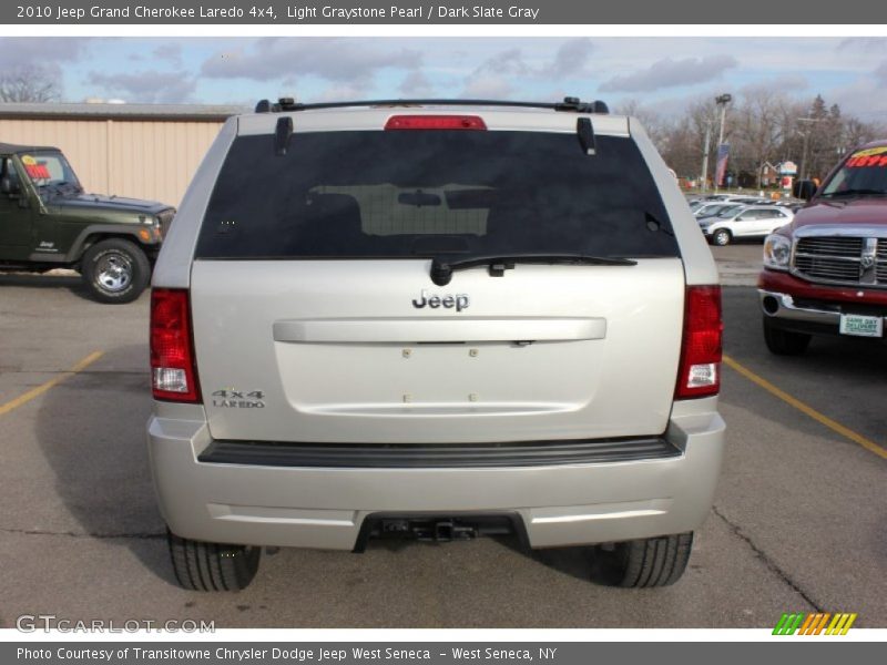 Light Graystone Pearl / Dark Slate Gray 2010 Jeep Grand Cherokee Laredo 4x4