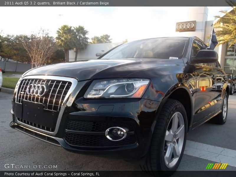 Brilliant Black / Cardamom Beige 2011 Audi Q5 3.2 quattro