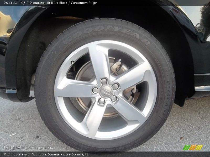 Brilliant Black / Cardamom Beige 2011 Audi Q5 3.2 quattro