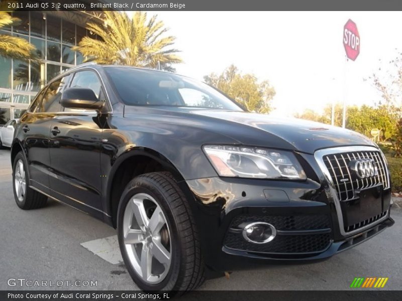 Brilliant Black / Cardamom Beige 2011 Audi Q5 3.2 quattro