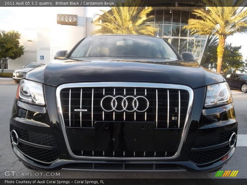 Brilliant Black / Cardamom Beige 2011 Audi Q5 3.2 quattro