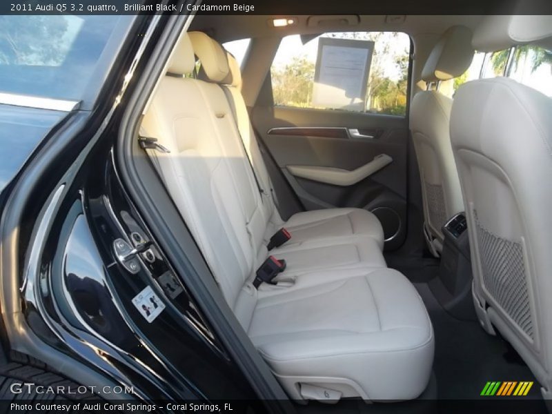 Brilliant Black / Cardamom Beige 2011 Audi Q5 3.2 quattro