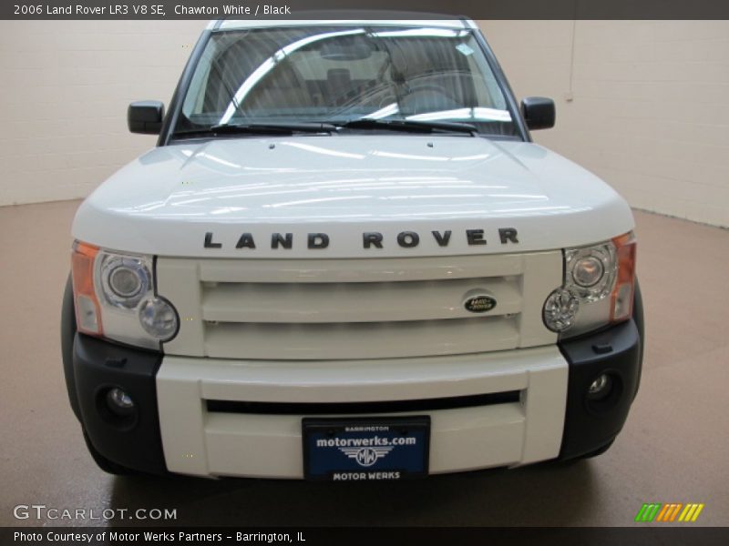 Chawton White / Black 2006 Land Rover LR3 V8 SE