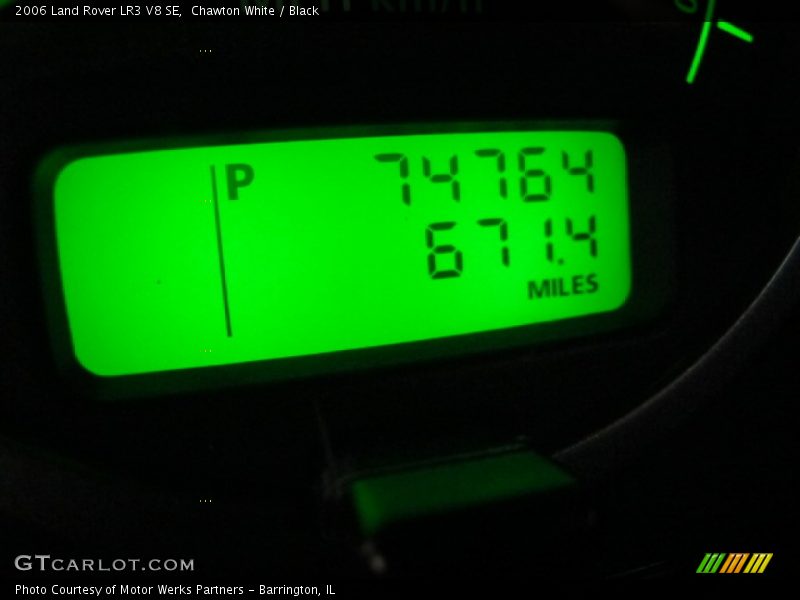 Chawton White / Black 2006 Land Rover LR3 V8 SE