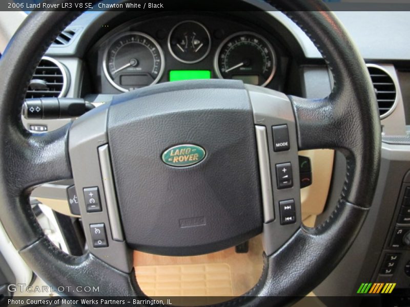 Chawton White / Black 2006 Land Rover LR3 V8 SE