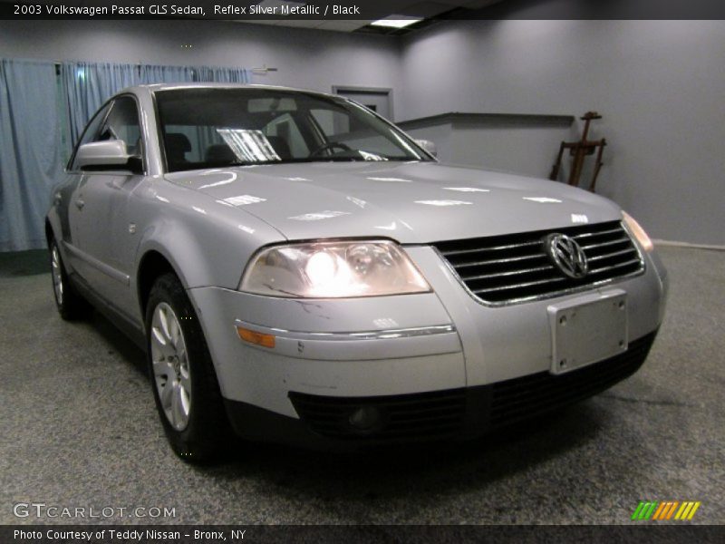 Reflex Silver Metallic / Black 2003 Volkswagen Passat GLS Sedan