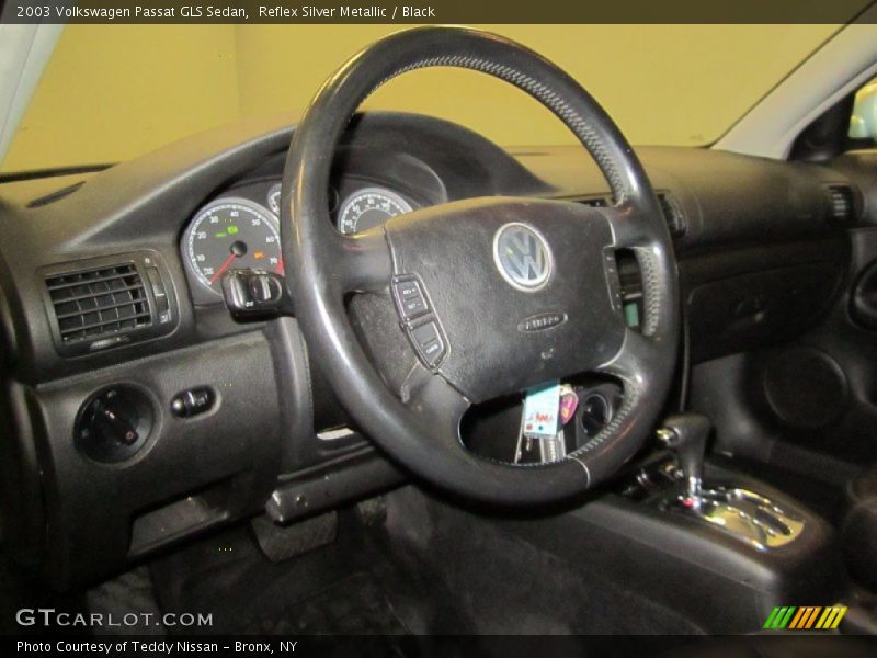 Reflex Silver Metallic / Black 2003 Volkswagen Passat GLS Sedan