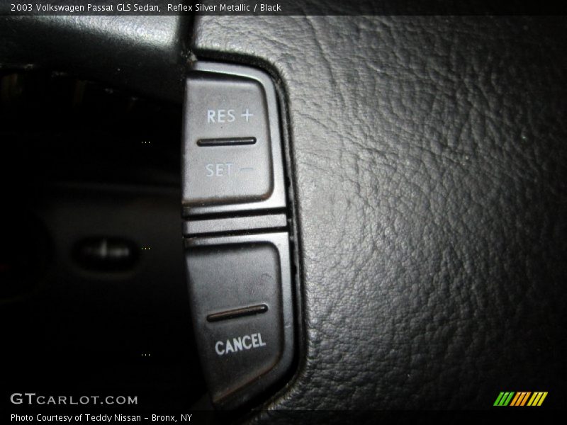 Reflex Silver Metallic / Black 2003 Volkswagen Passat GLS Sedan