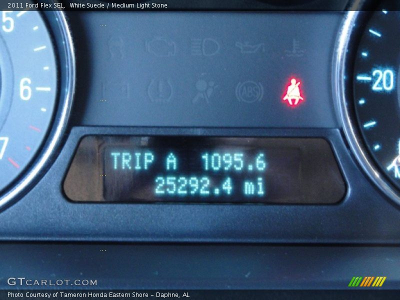 White Suede / Medium Light Stone 2011 Ford Flex SEL