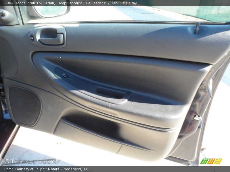 Deep Sapphire Blue Pearlcoat / Dark Slate Gray 2004 Dodge Stratus SE Sedan