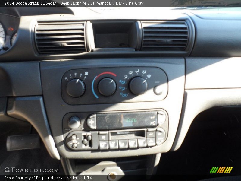 Deep Sapphire Blue Pearlcoat / Dark Slate Gray 2004 Dodge Stratus SE Sedan