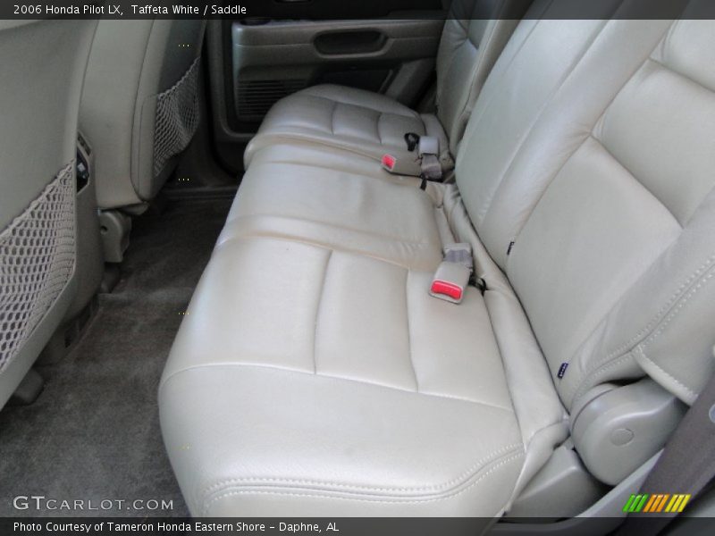  2006 Pilot LX Saddle Interior