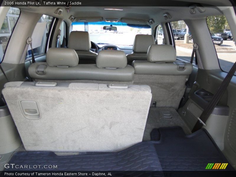  2006 Pilot LX Trunk