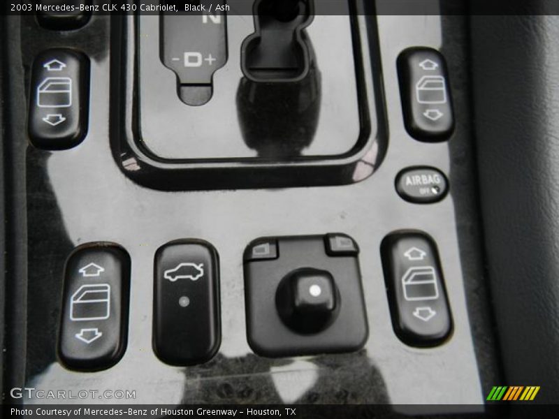 Controls of 2003 CLK 430 Cabriolet