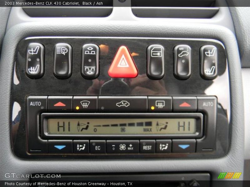 Controls of 2003 CLK 430 Cabriolet