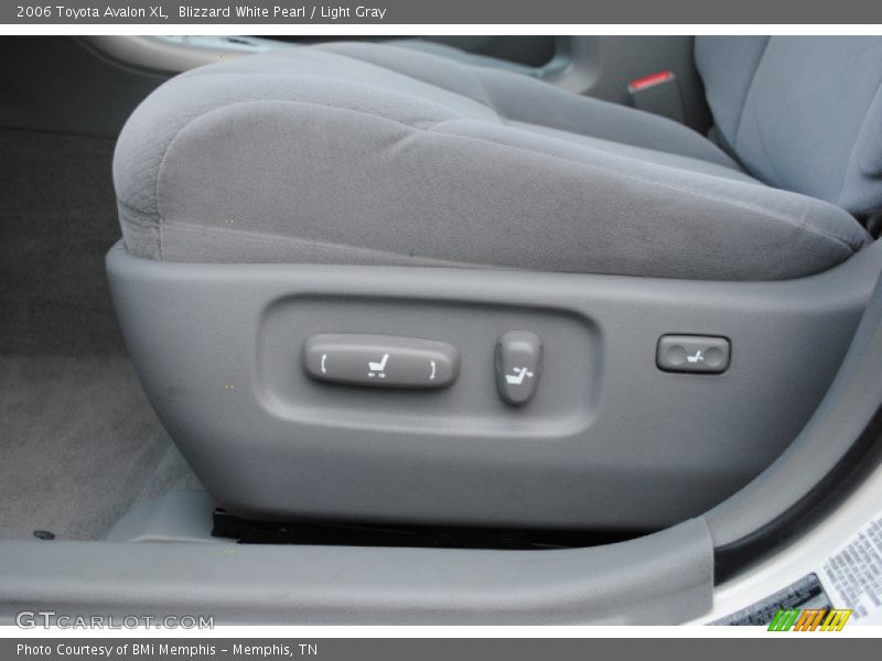 Blizzard White Pearl / Light Gray 2006 Toyota Avalon XL