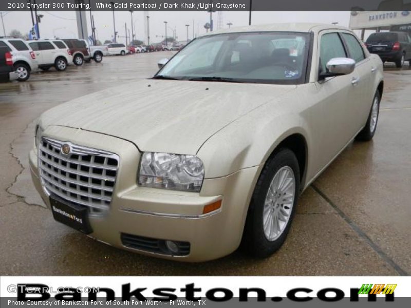 White Gold Pearlcoat / Dark Khaki/Light Graystone 2010 Chrysler 300 Touring